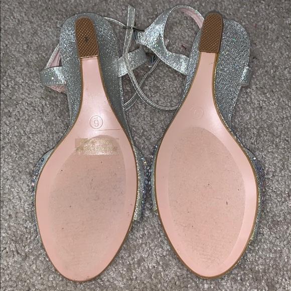 Heels - Picture 3 of 5